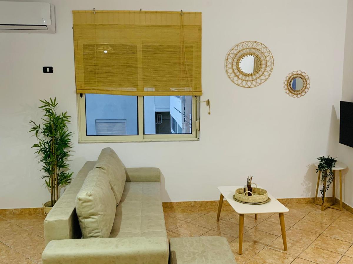 Homely 2-bed Appartement Vlorë