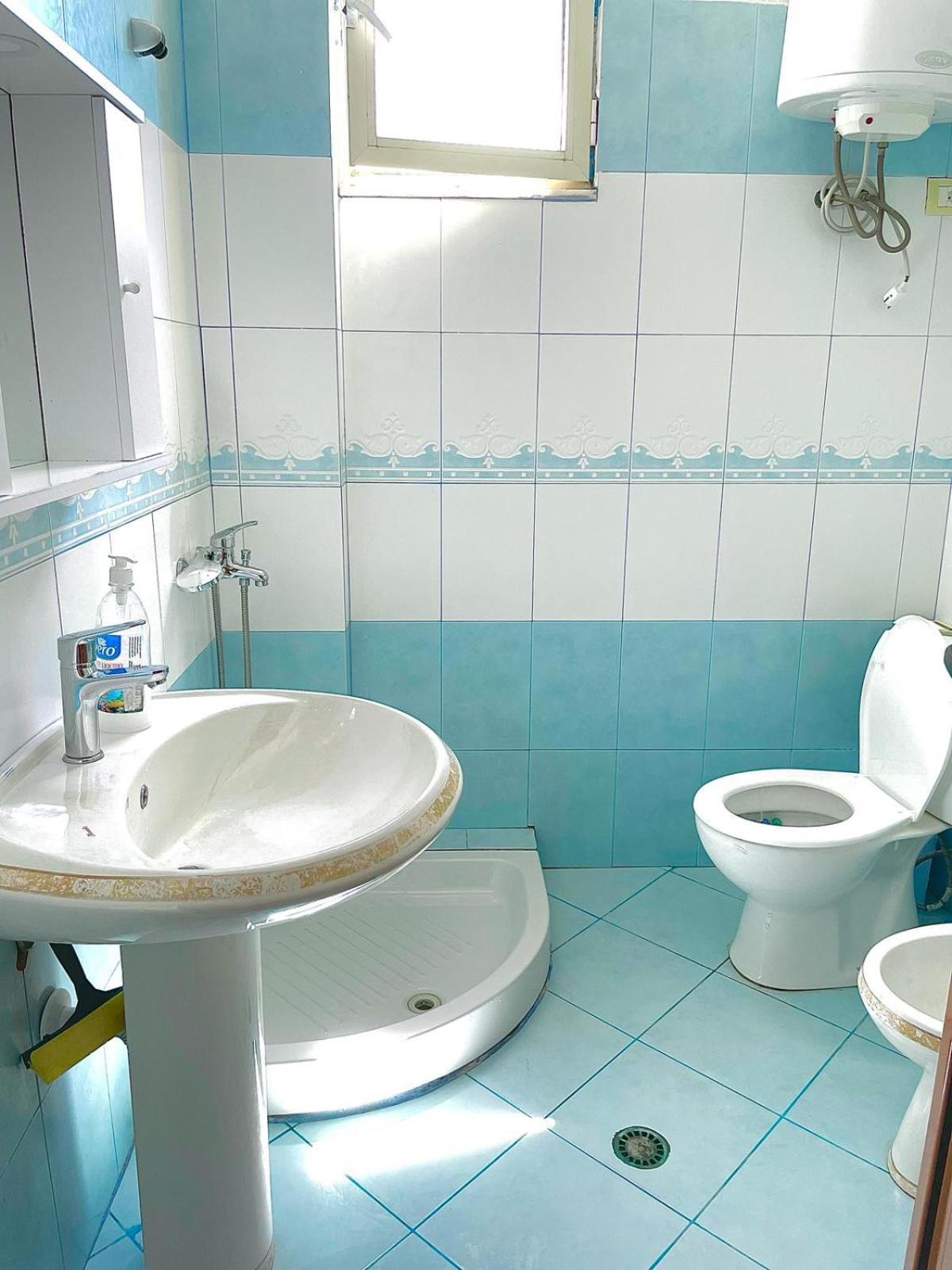 Homely 2-bed Appartement Vlorë